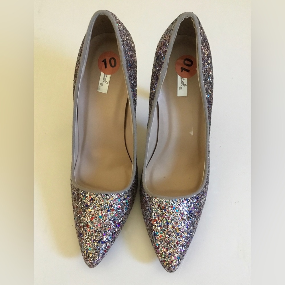 Dazzled Pointed heel shoes Sz 10